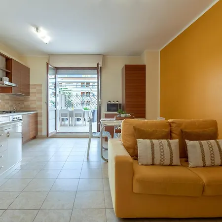 Sardinia Re - Libero 22 - Free Parking Апартаменты *